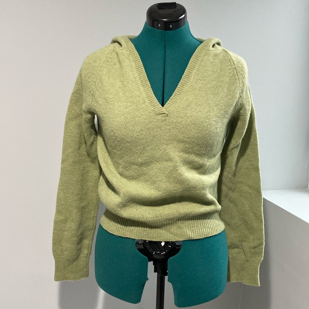 Women’s Wool Hooded Sweater